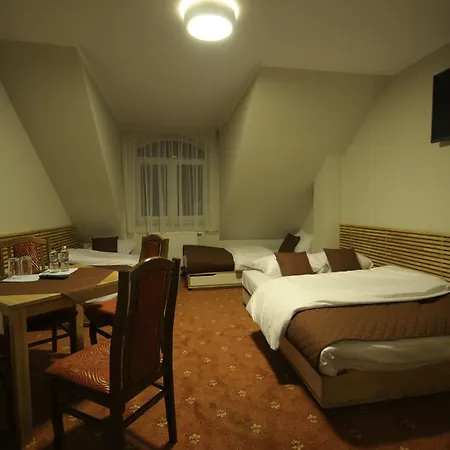 Hotel Wenus I Mars *